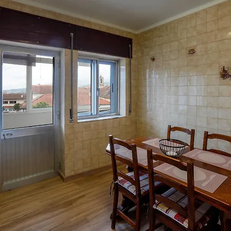 Apartamento Vila Melgaco Апартаменты *